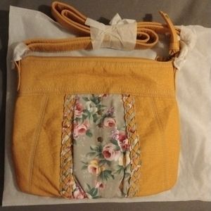 Women's leather shoulder bag